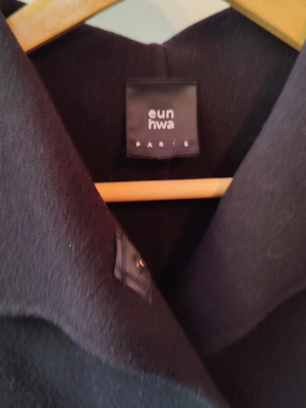 Eun Hwa Black Short Wool/Cashmere Coat M/L - Picture 2 of 3